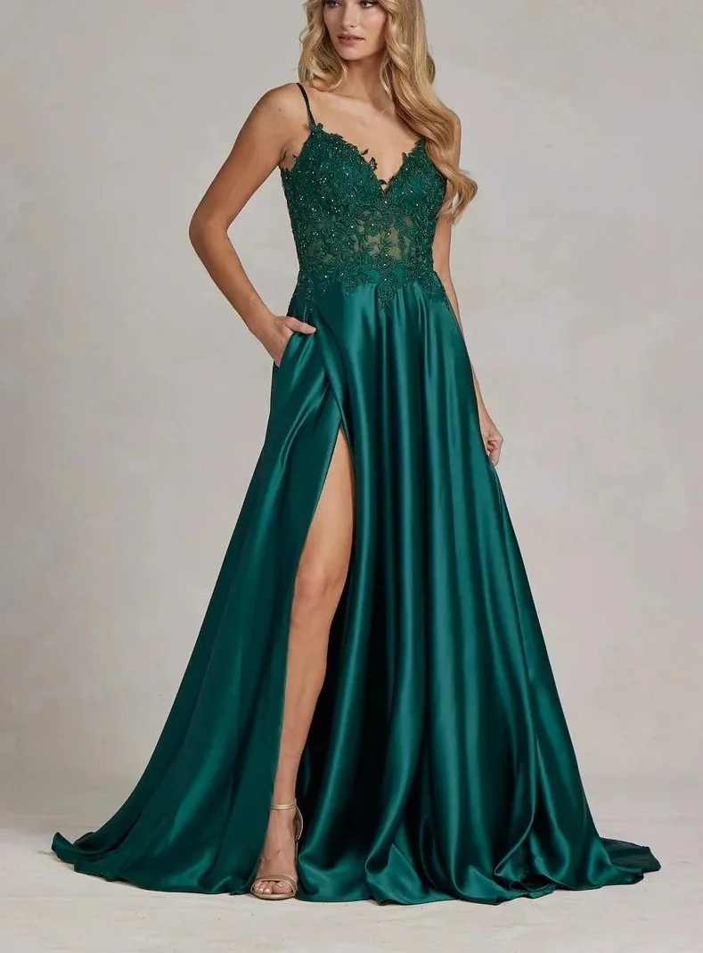 

A-Line Emerald Lace Bodice Prom Dress with Pockets Applique V-neck Sleeveless Formal Evening Gowns Back Zipper For Women 2024