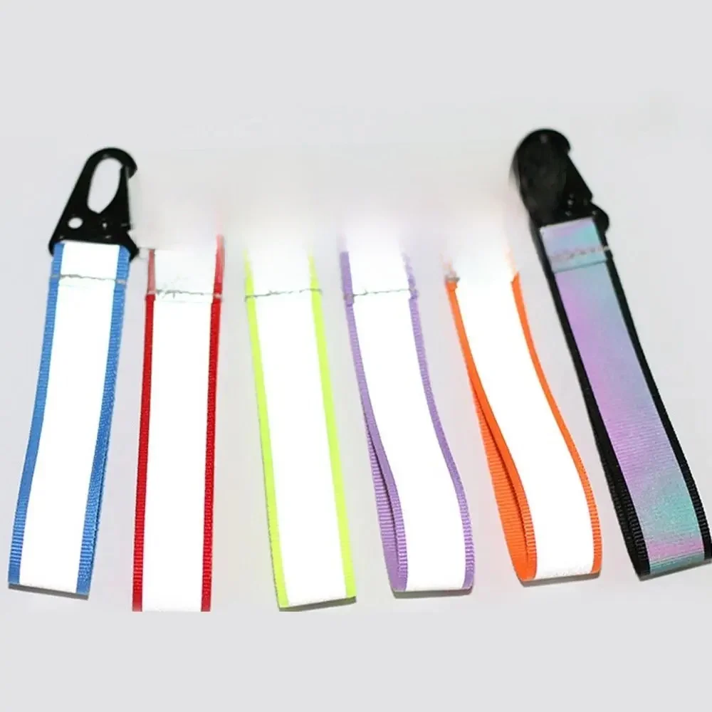 Porte-clés en moulage Streamer, réflecteur de sécurité haute visibilité, pendentif de sac, porte-clés, accessoires pour enfants, femmes, hommes, cadeaux, 1PC