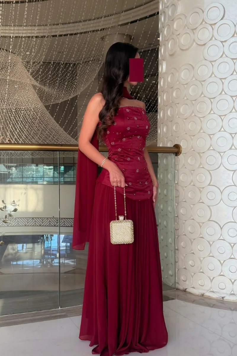 Abiti da ballo in raso rosso con vita Annie Abiti da sera in chiffon con perline fatte a mano Scialle a forma di A Elegante signora فسات Гmavera