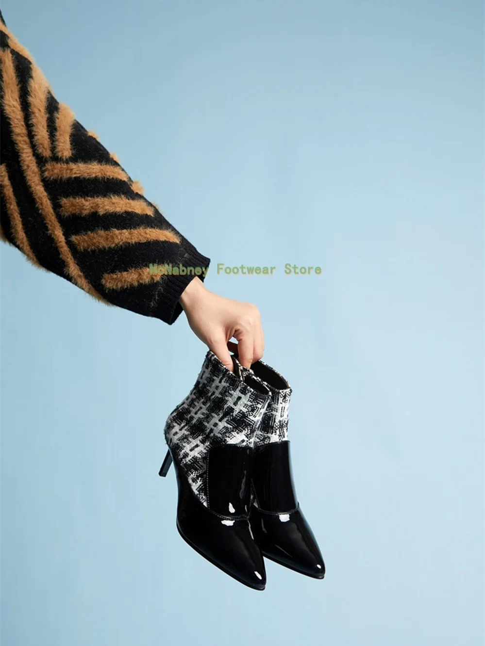 

Ботильоны в тон решетки, остроконечные женские ботинки в стиле ретро, женские ботинки на шпильке, застежка-молния, французский свет, роскошный стиль, новая модель