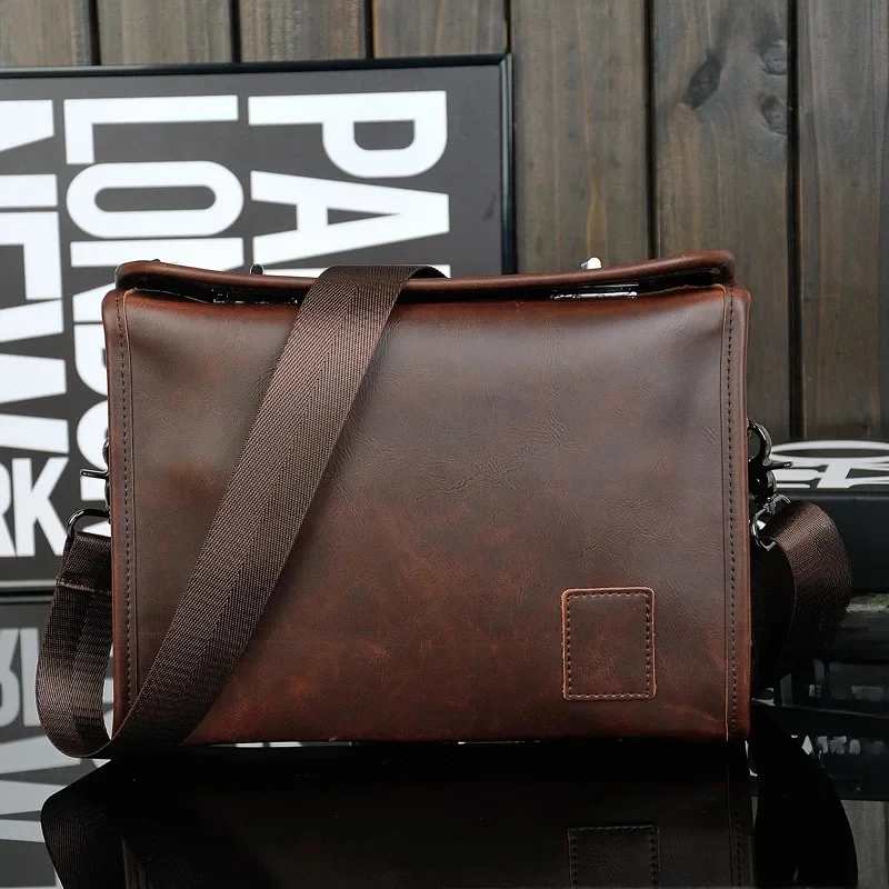 Męskie skórzane torby na ramię w stylu vintage Crossbody Casual Men Messenger Bag Double Twist Lock Design Satchel Male Small Sling Bag — zdjęcie 2