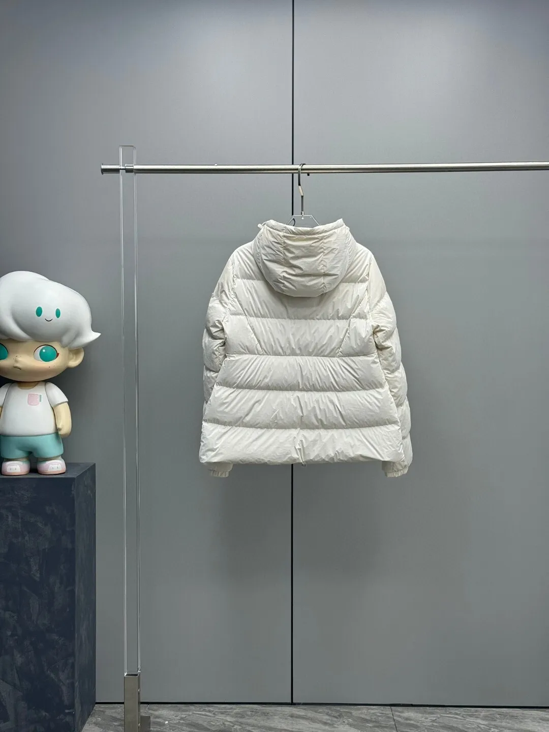 

Women Down Jacket Autumn Winter Fashion Warm Fluorescent Bright Face Simple Hooded Sports Waist Slim Women Down Jacket 2025