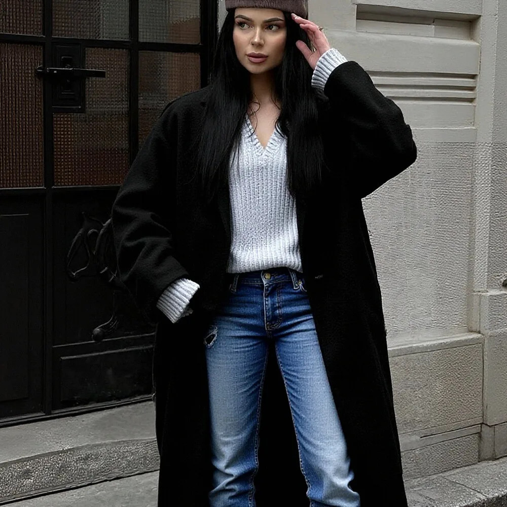 

Женское шерстяное пальто макси: свободный силуэт с заниженными плечами — праздничная повседневная и офисная одежда, зимняя шикарная уютная элегантная верхняя одежда