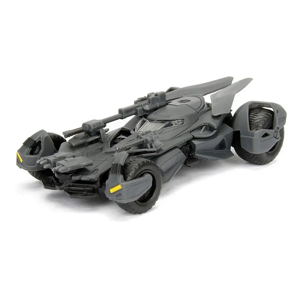 Jada, véhicule utilisé par Batman dans ses missions JLA, échelle 1:32, miniature en métal moulé sous pression, collection de répliques de véhicules de marques spécifiques en hommage au cinéma des super-héros, sans fascicule, l'emballage d'origine peut être endommagé