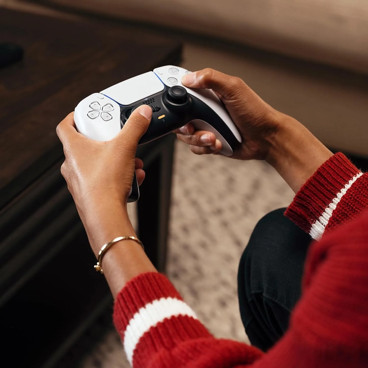 سوني بلاي ستيشن 5 سليم كونسول الإصدار الرقمي - إصدار هونج كونج (شاحن هونج كونج مع محول القابس HK إلى الولايات المتحدة) #5