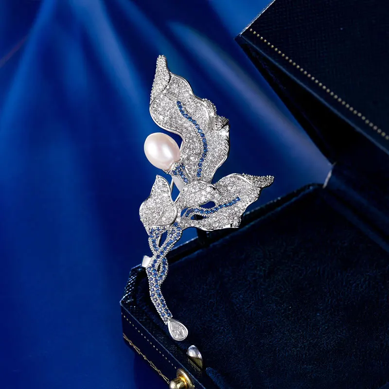 FXLRY Premium Micro Cubic Zirconia Leaf Brooch Delicate Natural Pearl Elegant Fixed Suit Pin