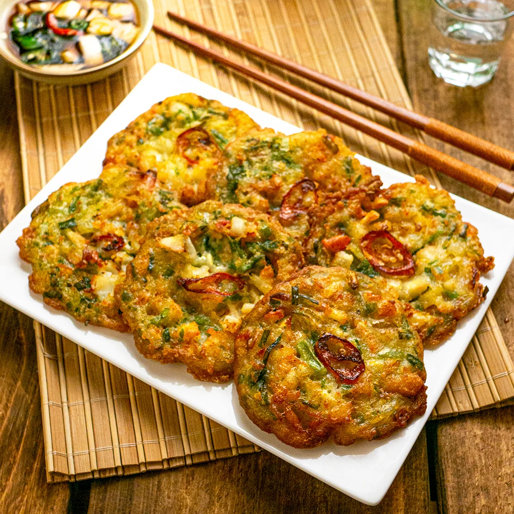 Wolnamgwan Handmade Seafood Pancake 1kg (1 pack) - Korean Pancakes, Kimchi Pancake, Squid Kimchi Pancake, Potato Pancake, Shredded Potato Pancake