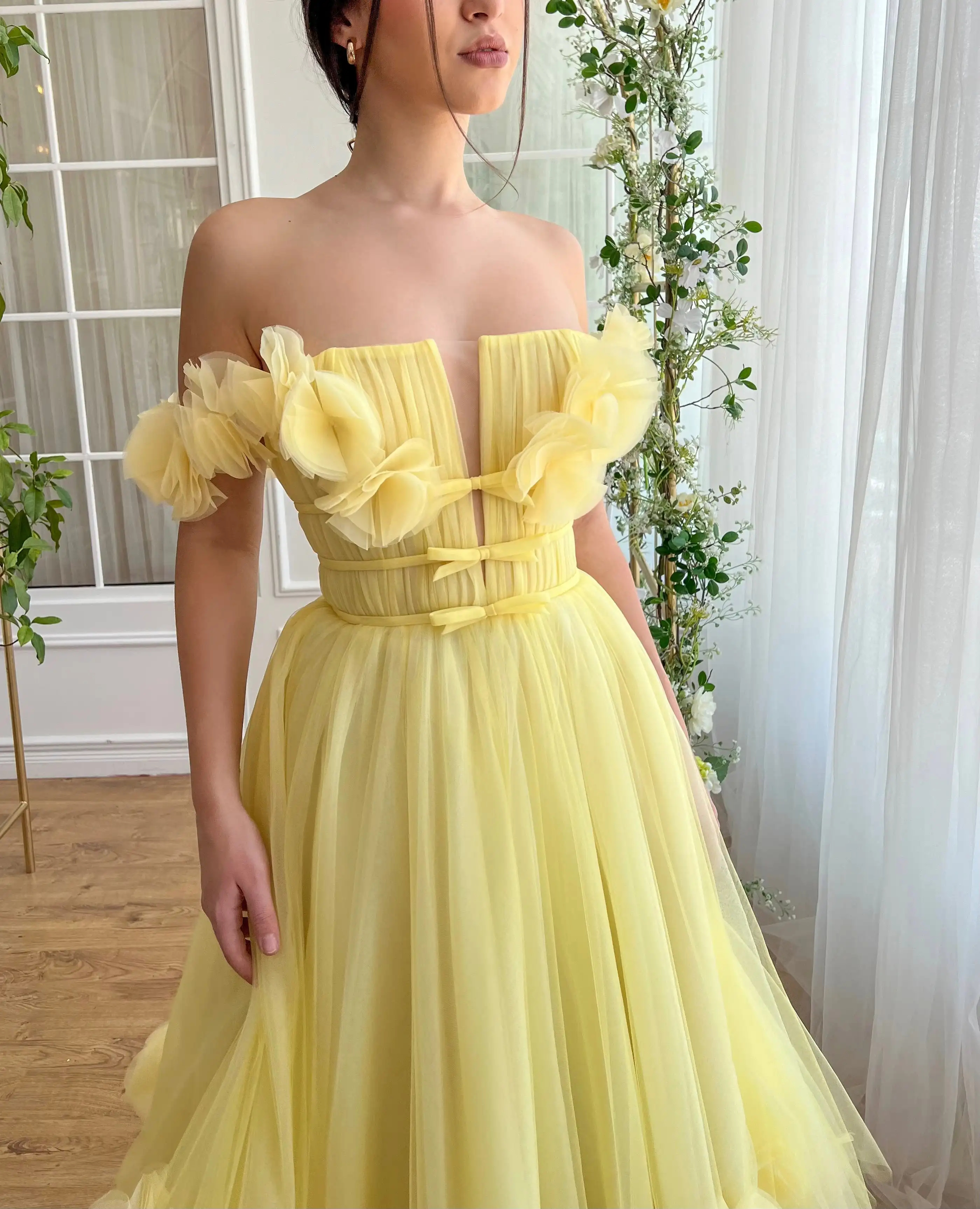 Off The Shoulder Tulle Prom Dresses With Flowers A Line Appliques Bow Belts Evening Dress Draped Bodice Formal Occasion Gowns