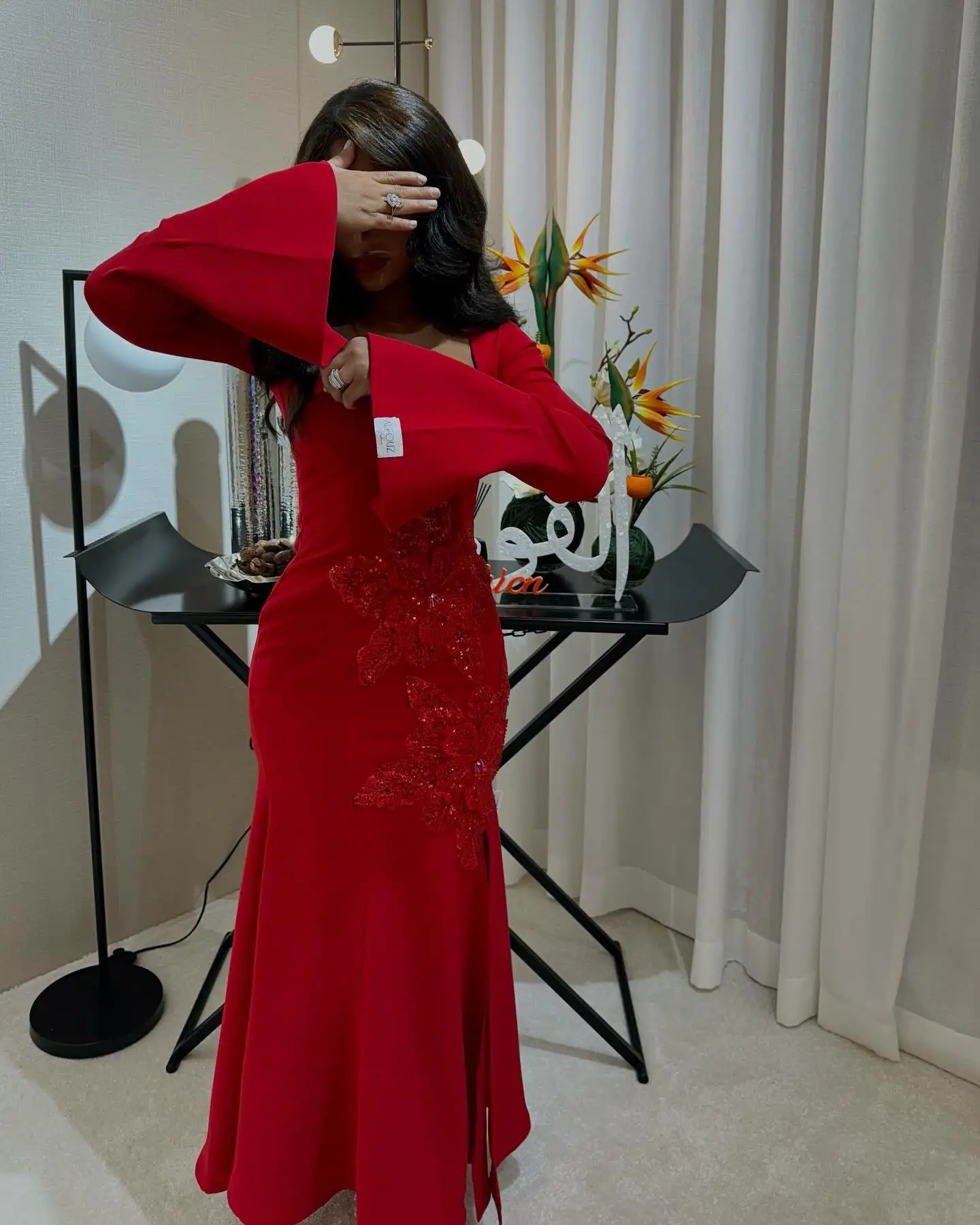 Red Long Flare Sleeve Square Collar Evening Dress A-Line Satin Prom Dress with Sequined Appliques For Special Occasion Gowns