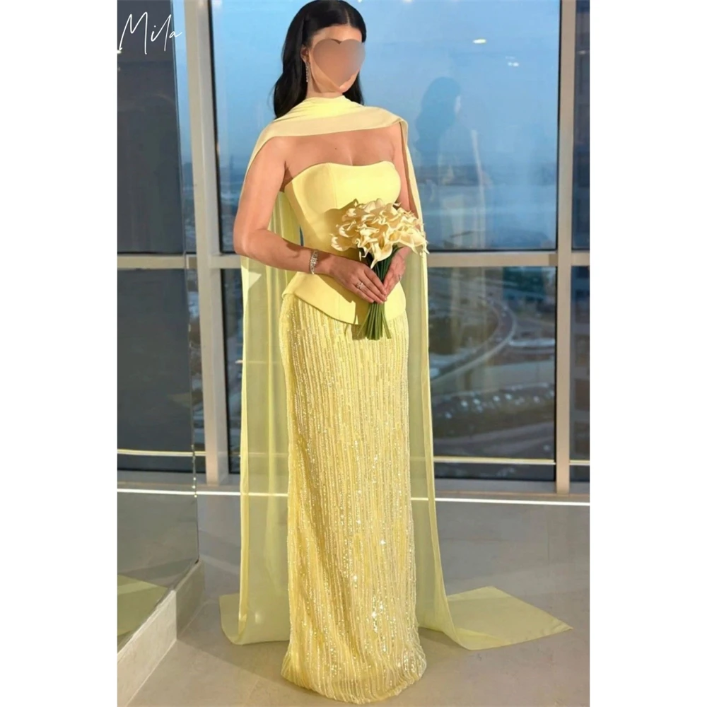Vestido de Fiesta Personalizado Mila, Amarillo, Sin Tirantes, Corte en A, con Chal, Sin Mangas, con Cuentas, Formal, Largo hasta el Suelo