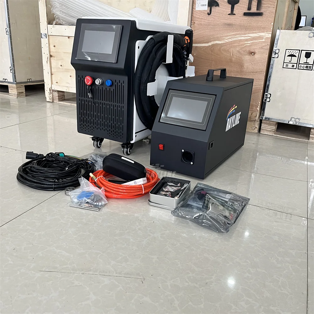 Handheld 3-in-1 1500W Fiber Laser Welder Machine CE Certificate Air Cooling System Raycus Max BTW Metal Welding Cleaning Cutting