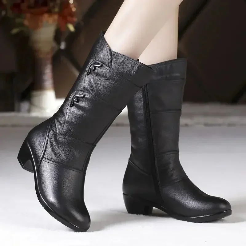 Bottes moyennes antidérapantes pour femmes, Style coréen, talon bas, couleur unie, polaire, chaudes, grande taille, pour l'extérieur, hiver 2024