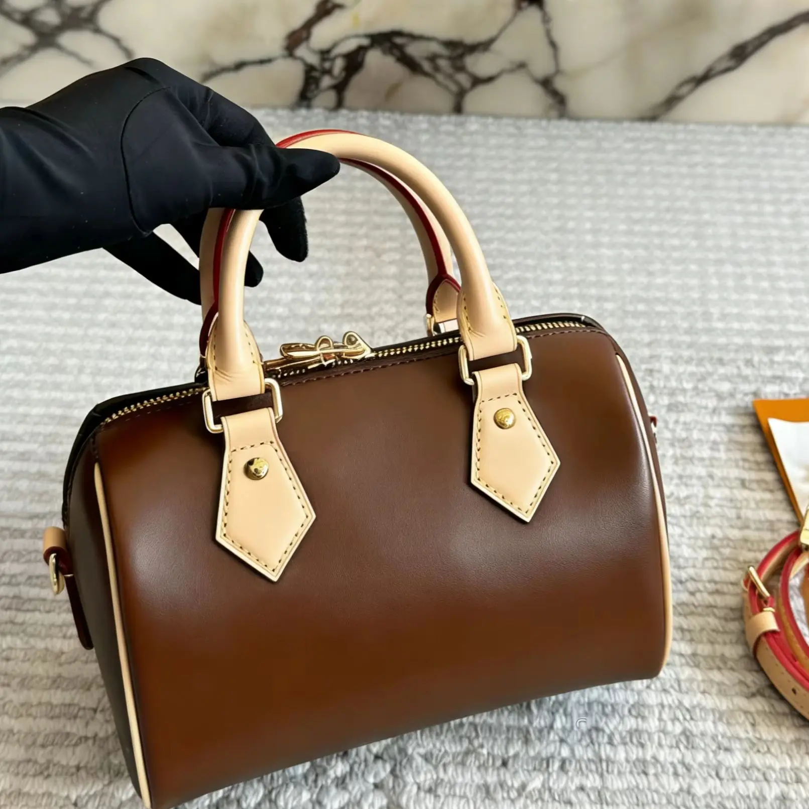 2025 Pillow Bag with Moderate Capacity for Daily/Gift Use 20cm