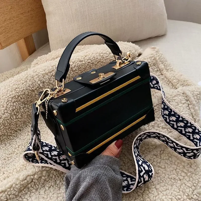 Retro Radio styl skrzynki damska torebka ze skóry Pu na ramię łańcuch torby torebka damska torba Crossbody kurierska klapa — zdjęcie 2