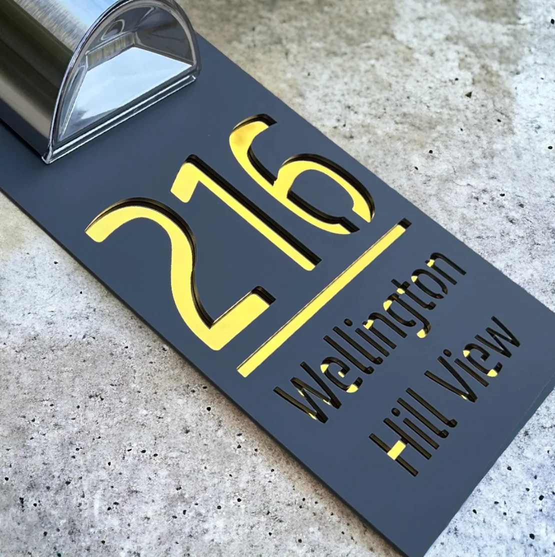 Customize Solar Light Laser Cutting House Plate Address Signs Modern House Sign for Outside Housewarming Gift Address Plaque