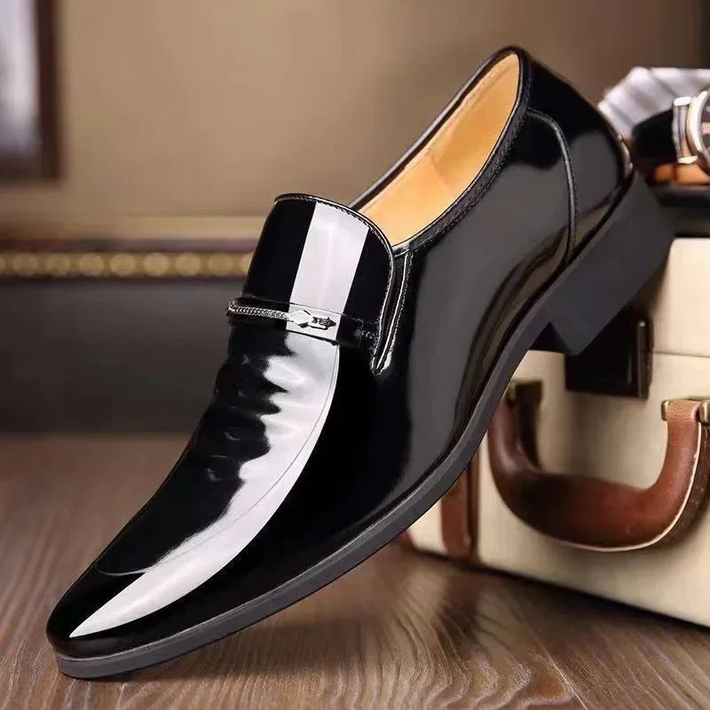 Luksusowe biznesowe buty ze skóry Oxford Męskie oddychające buty wizytowe ze skóry lakierowanej Plus Size Męskie biurowe mieszkania ślubne Męskie czarne — zdjęcie 2