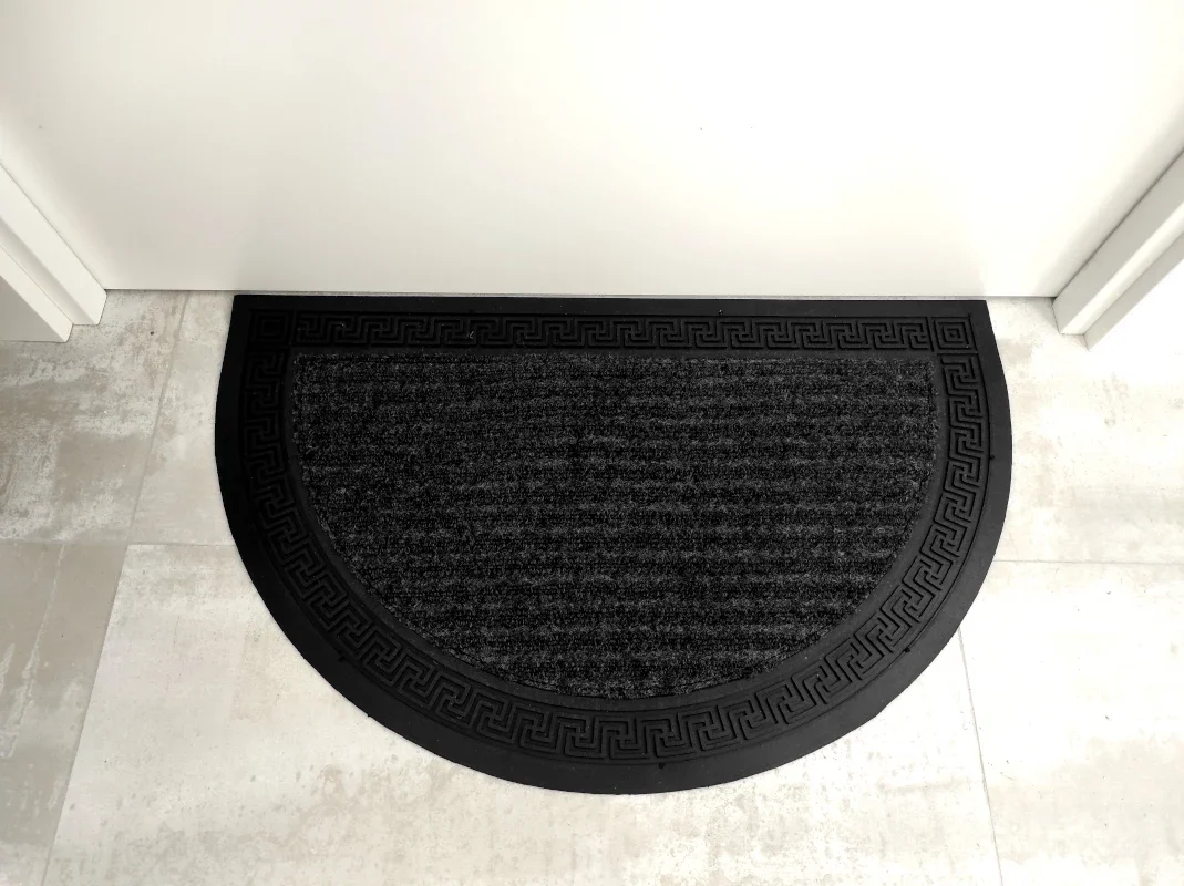 Comercial Candela| Capacho| Semi-Lua| Composição Superfície De Fibra De Polipropileno| Base De