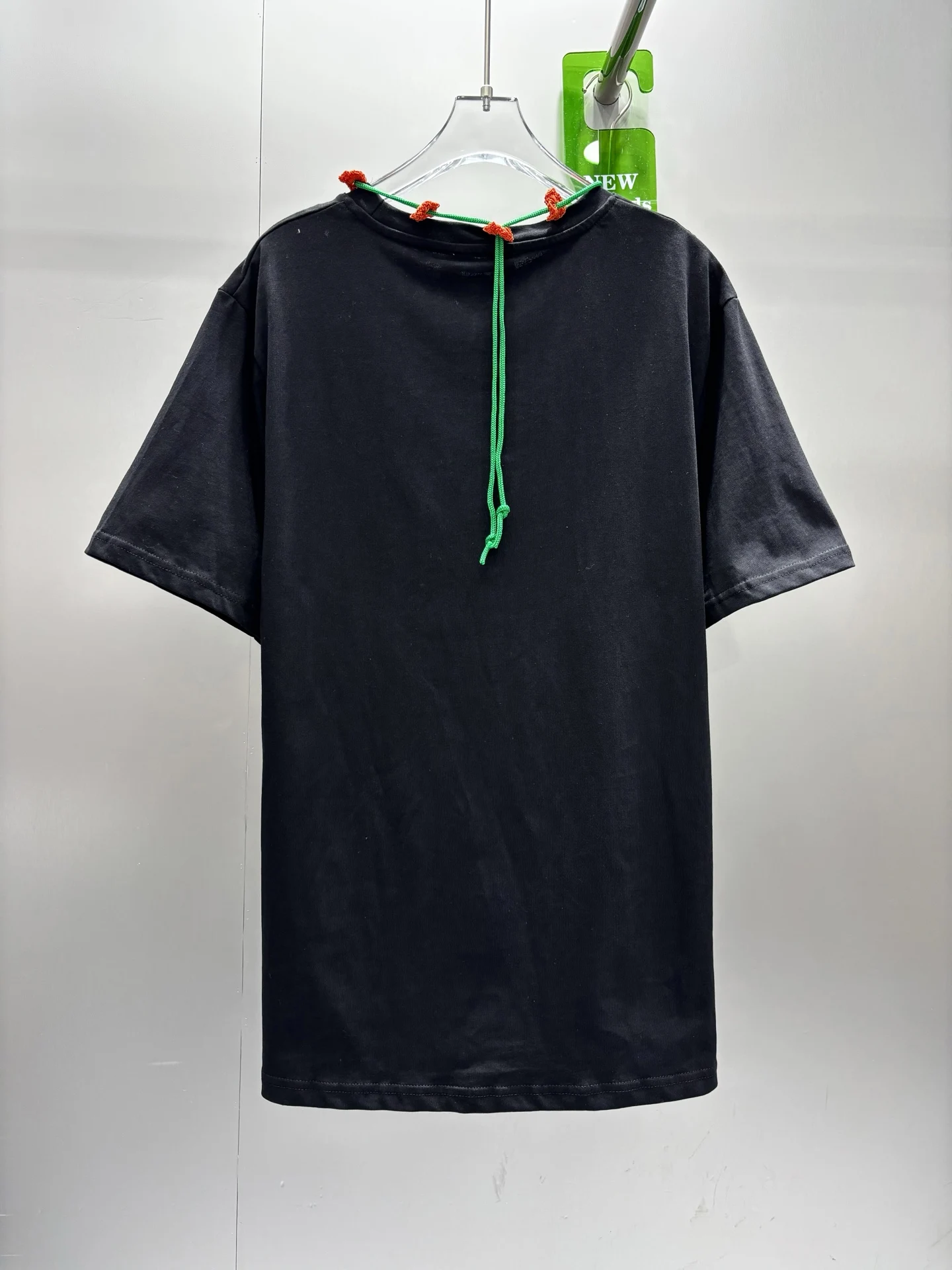 

Ladies' Short Sleeves With Round Collars And Floral Embroidery Silhouettes