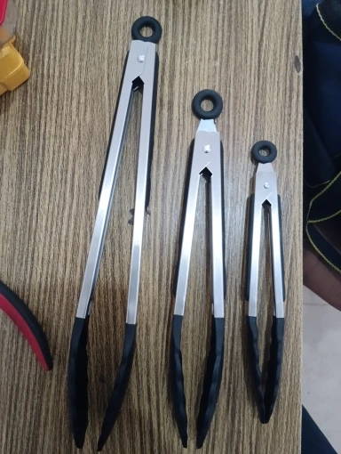 Stainless Steel Kitchen Tongs with Silicone Tips 7/9/12Inch Food Silicone Tongs for Meat BBQ Salad Bread Frying Serving Baking photo review