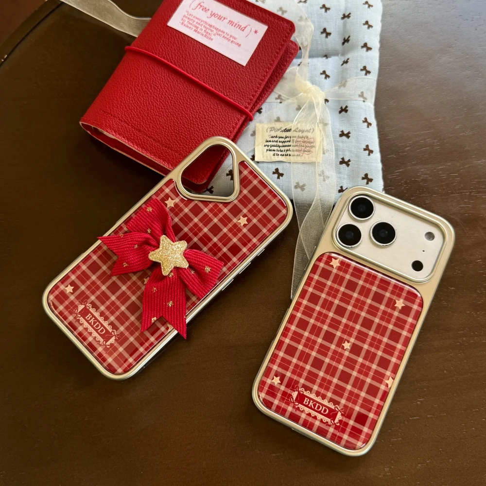 

Retro Fashion Red Check Star Bow Phone Case for 14 15 16 17 ProMax Simple Retro Fashion New Shockproof Phone cover for 15 17 Pro