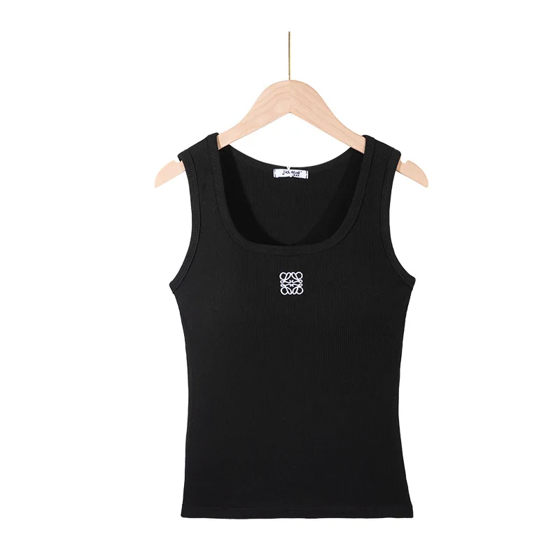 

2024 new style all-match slimming women's vest! High-quality textured fabric, suitable for inner or outer wear. Stylish matching