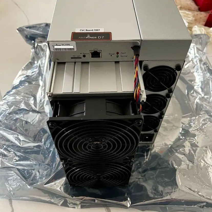 

БЫСТРАЯ ПРОДАЖА Bitmains Antminer D7 (1286Gh) Dash Asic Miner X11 Bitcoin другие криптосы СКИДКА РАСПРОДАЖА