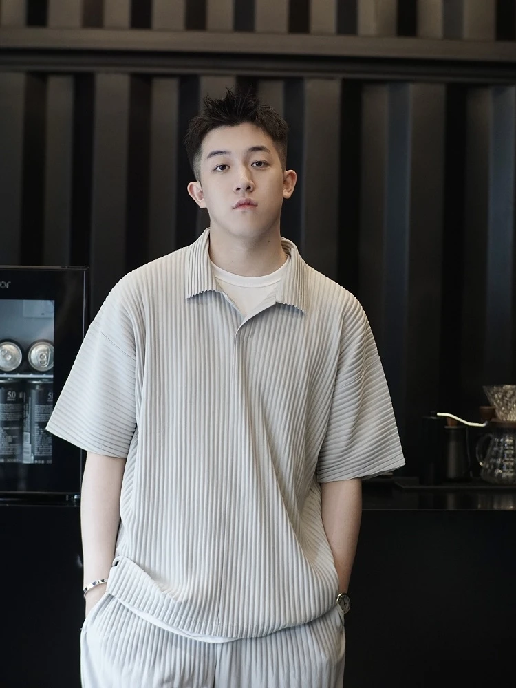 

Мужская рубашка-поло в японском стиле плиссе от Miyake, повседневная, свободного кроя, с отложным воротником, с коротким рукавом, для ежедневной носки