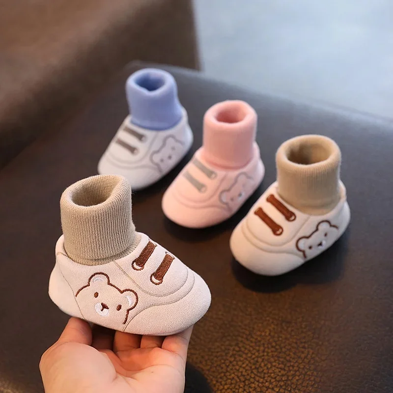 Chaussons-chaussettes pour bébé, chaussures mignonnes à motif de dessin animé pour enfants, chaussures de garçon à semelle souple en caoutchouc, baskets de sol pour enfant, chaussures de marche pour