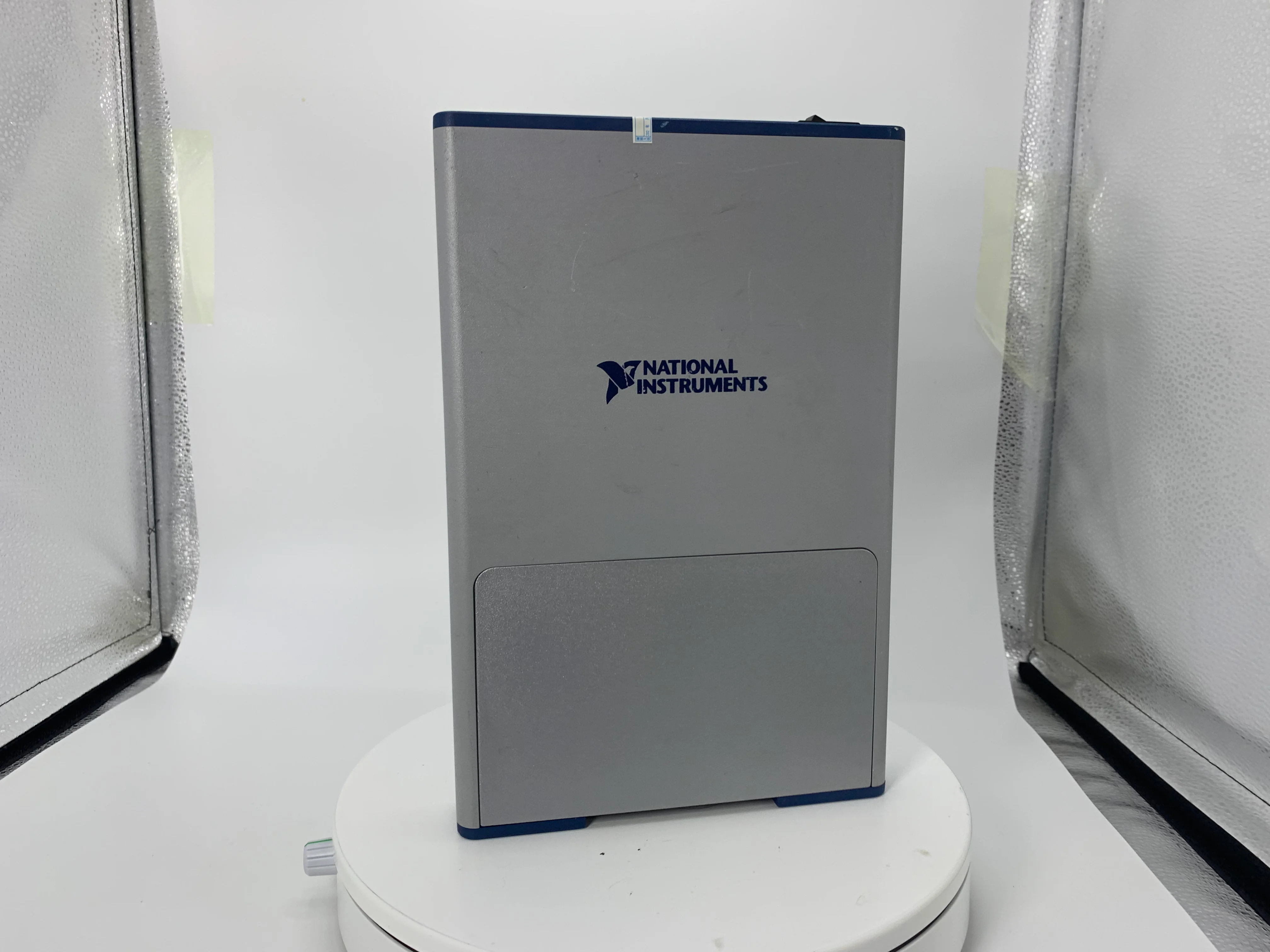 National Instruments NI USB-6343 X series 781439-01 multifunctional I/O