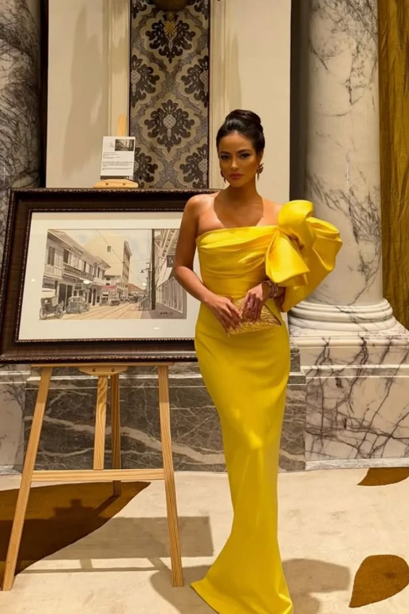 Annie Handmade ซาตินดอกไม้ชุดราตรีสีเหลือง Elegant Lady ชุดราตรี Off-shoulder SLIM FIT ชุดแต่งงาน