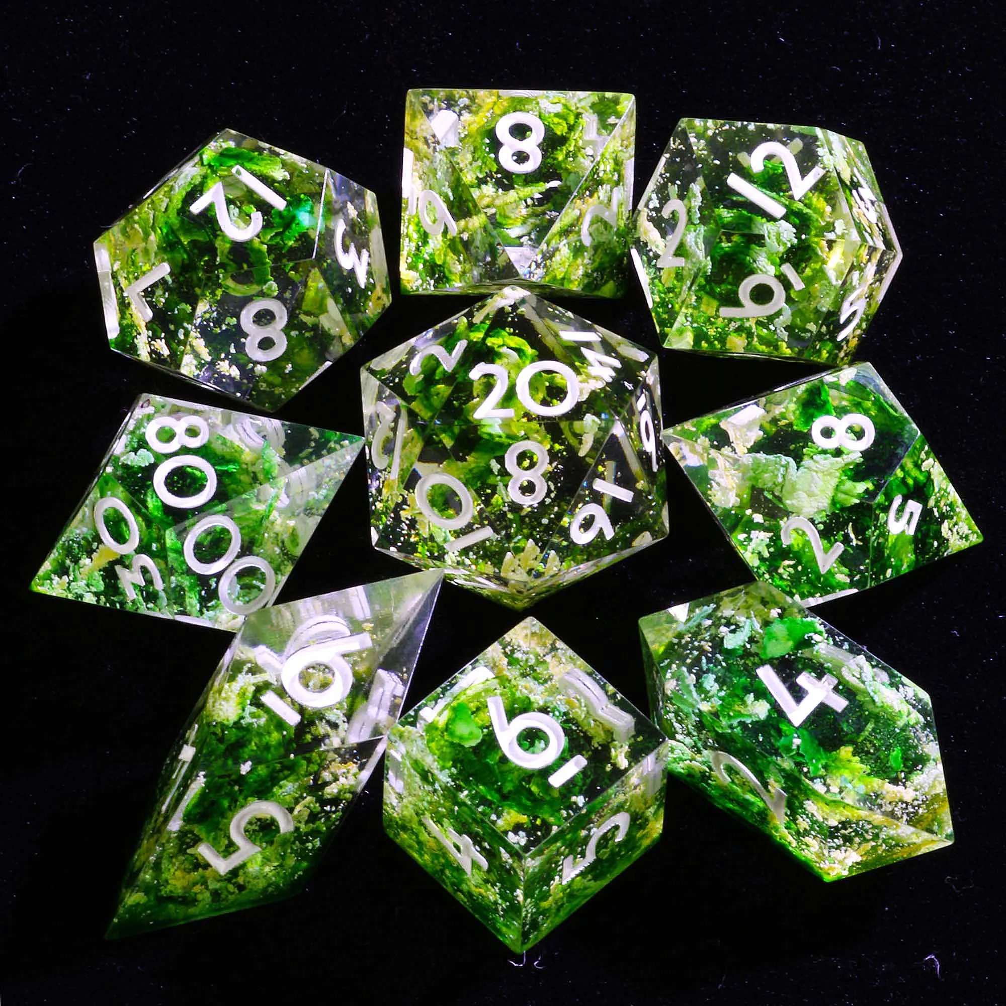 

9. Многогранные игральные кости DD Set Verdant Whisper