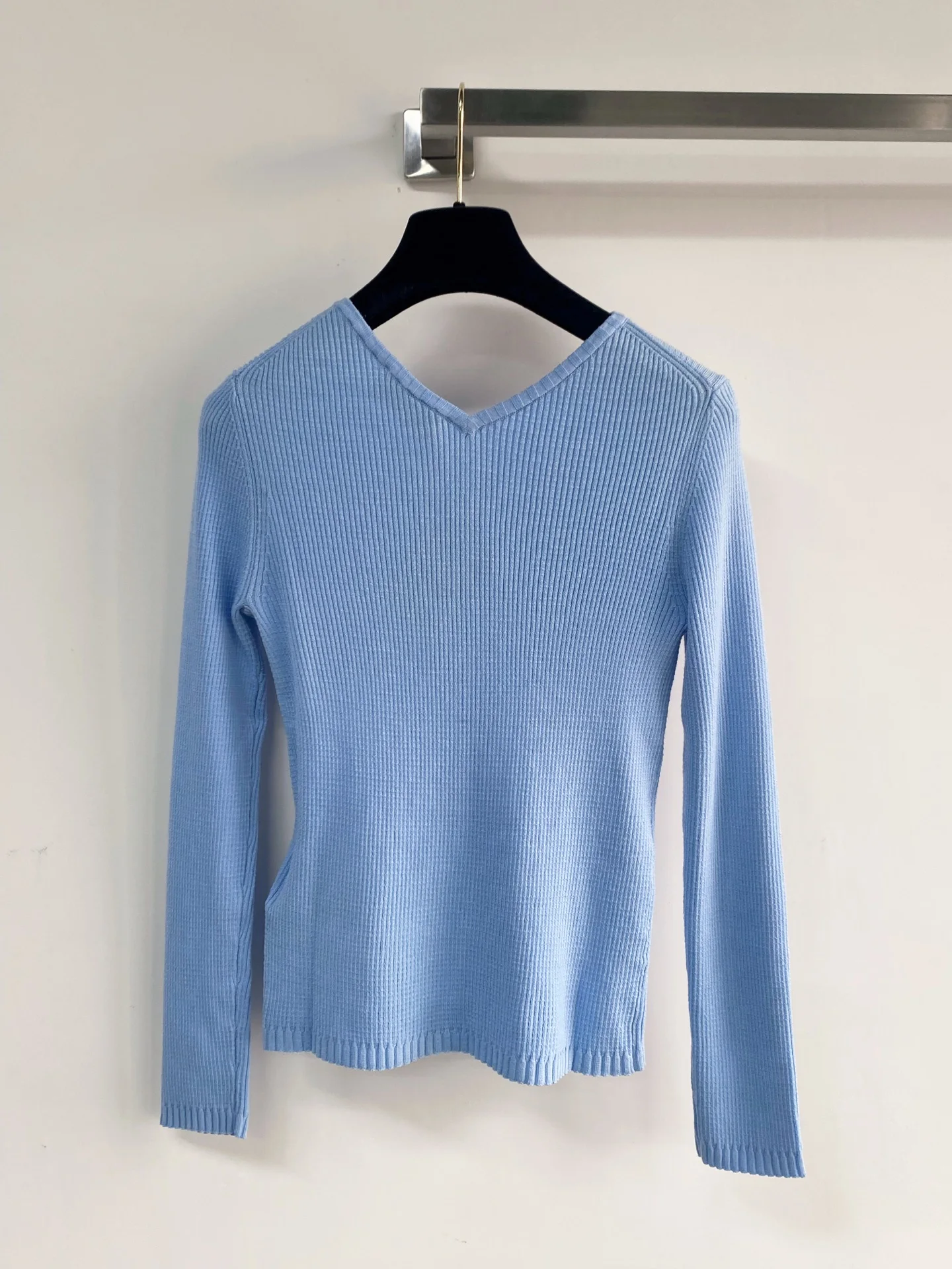 

Новинка Весна 2026: Универсальный трикотажный лонгслив с круглым вырезом, облегающий топ для женщин