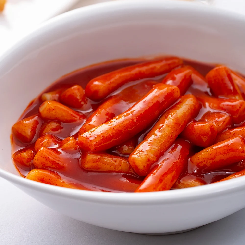 سعة كبيرة 5 عبوات من Tteokbokki الكورية، Tteokbokki ذات فجل مطاطي ولذيذ بنكهة الفجل مع نكهة عادية، 230 جرام 5 عبوات.