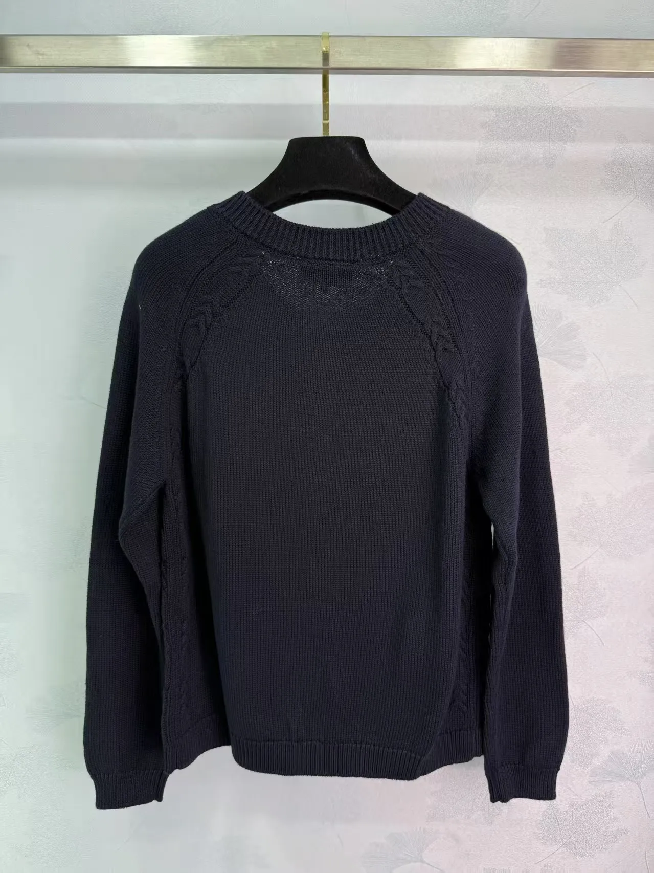 

Casual Dark Blue Women's Wool Knitted Cardigan 2025 Autumn New Long-sleeved Sweater Jacket High Quality Clothes D2