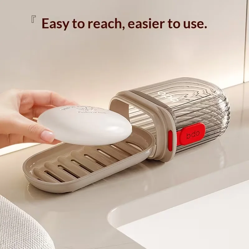 1 portable leak-proof travel soap case with a lid, compact oval-shaped drainage hole, made of durable PET material