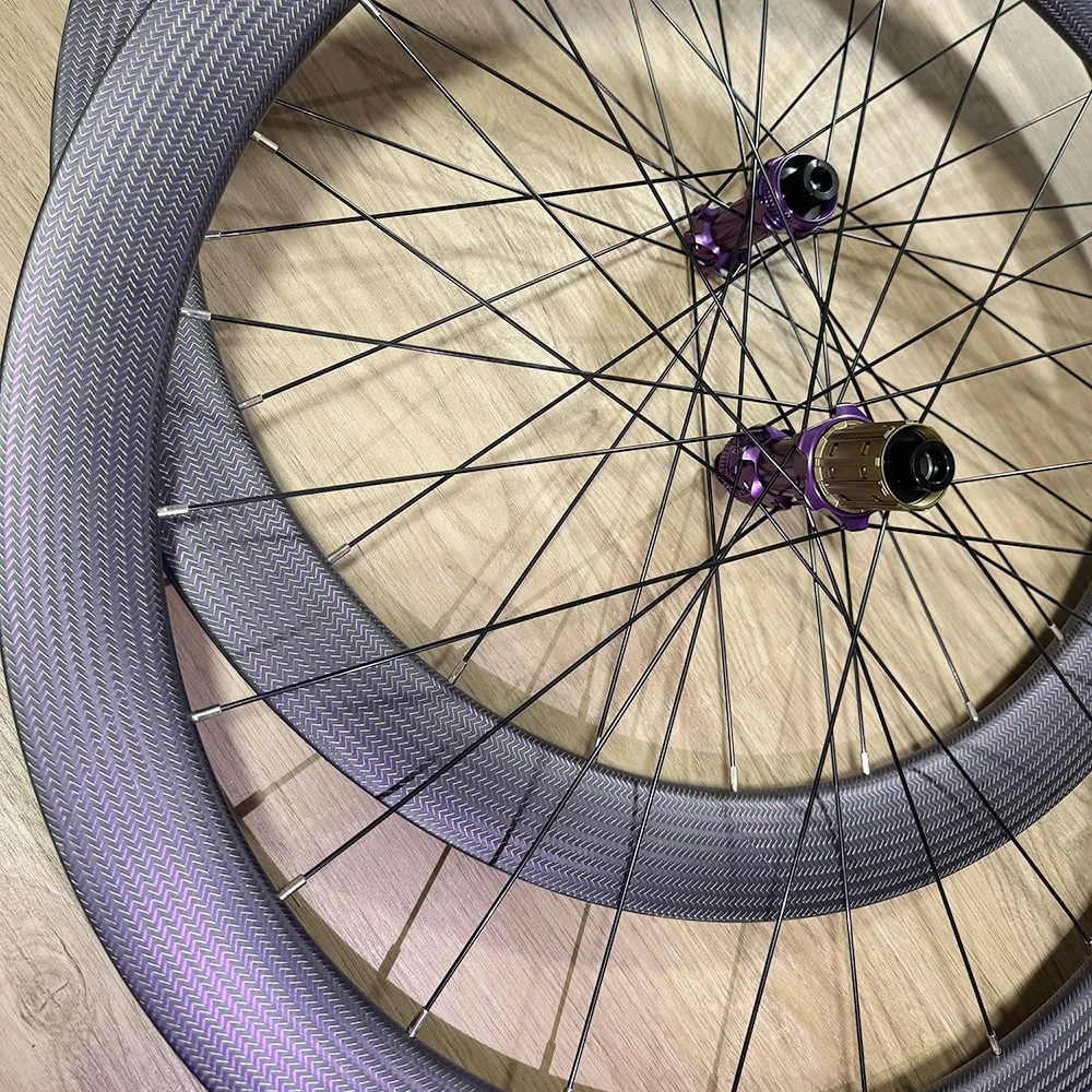 Rennrad-Scheibenbremsenlaufräder mit Ratchet-System, 700C 36T Wave Carbon Laufradsatz, 50mm Profilhöhe, Rennrad-Speichenlaufräder, 24 Speichen, Aero Carbonfaser-Laufräder – Detail 4