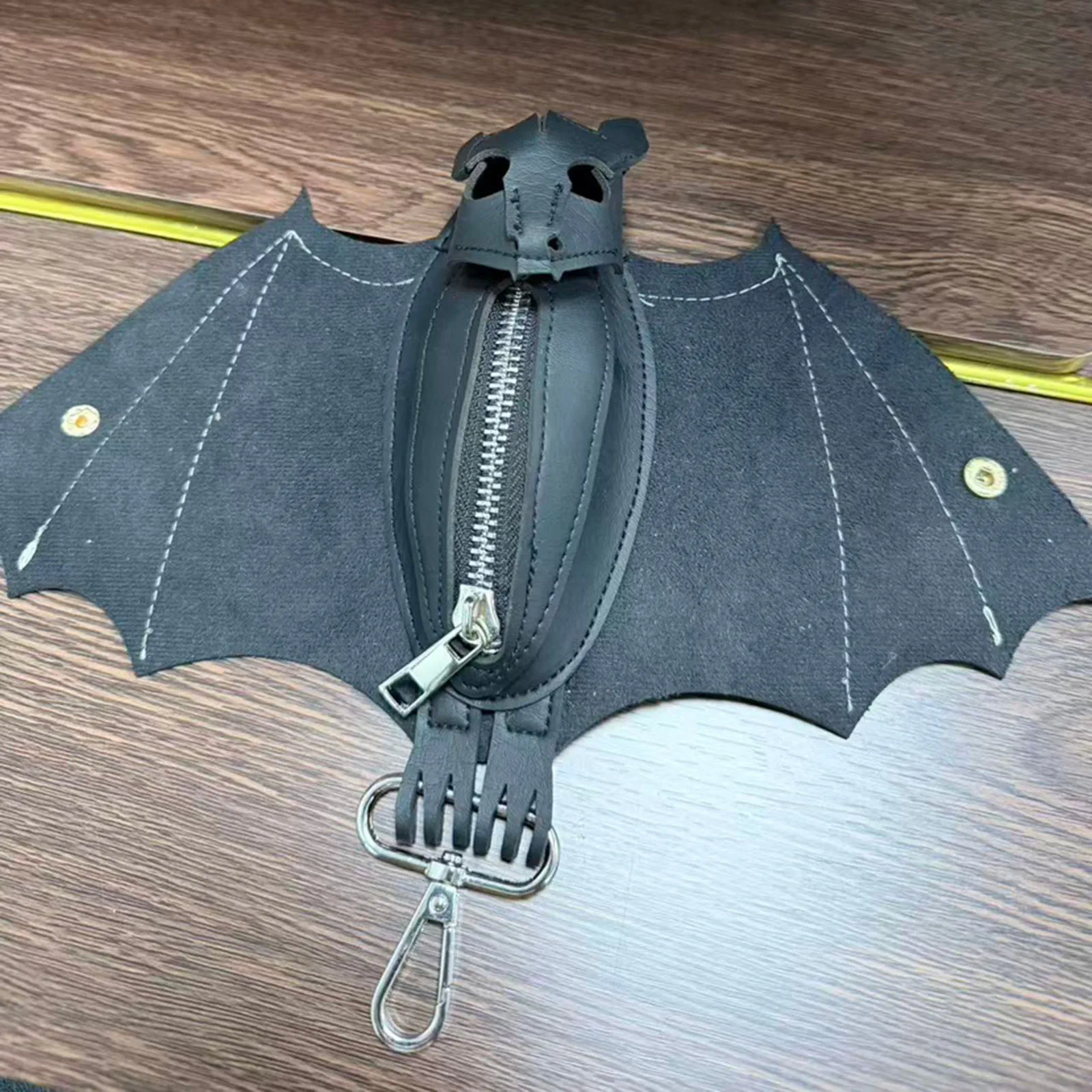 Cute Bat Shape PU Leather Key Case with Zipper Fashion Small Coin Purse Change Pouch,Creative Car Key Bag Keychain Holder
