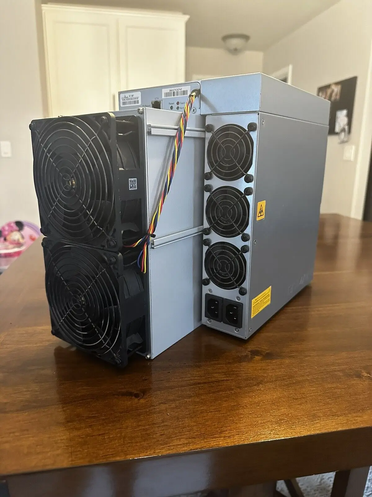 

TOP SALES BUY 4 GET 2 FREE Bitmain Antminer K7 66 TH 3080W CKB Miner