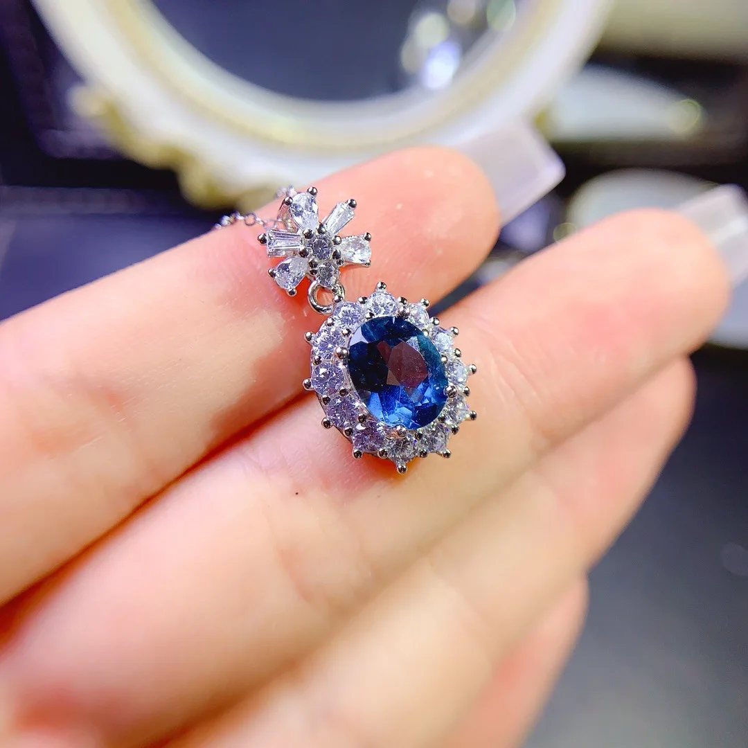 

KJJEAXCMY Girls' Jewelry 9x7mm Natural London Blue Topaz Snowflake Necklace Pendant 925 Pure Silver Plated 18K White Gold Cleara