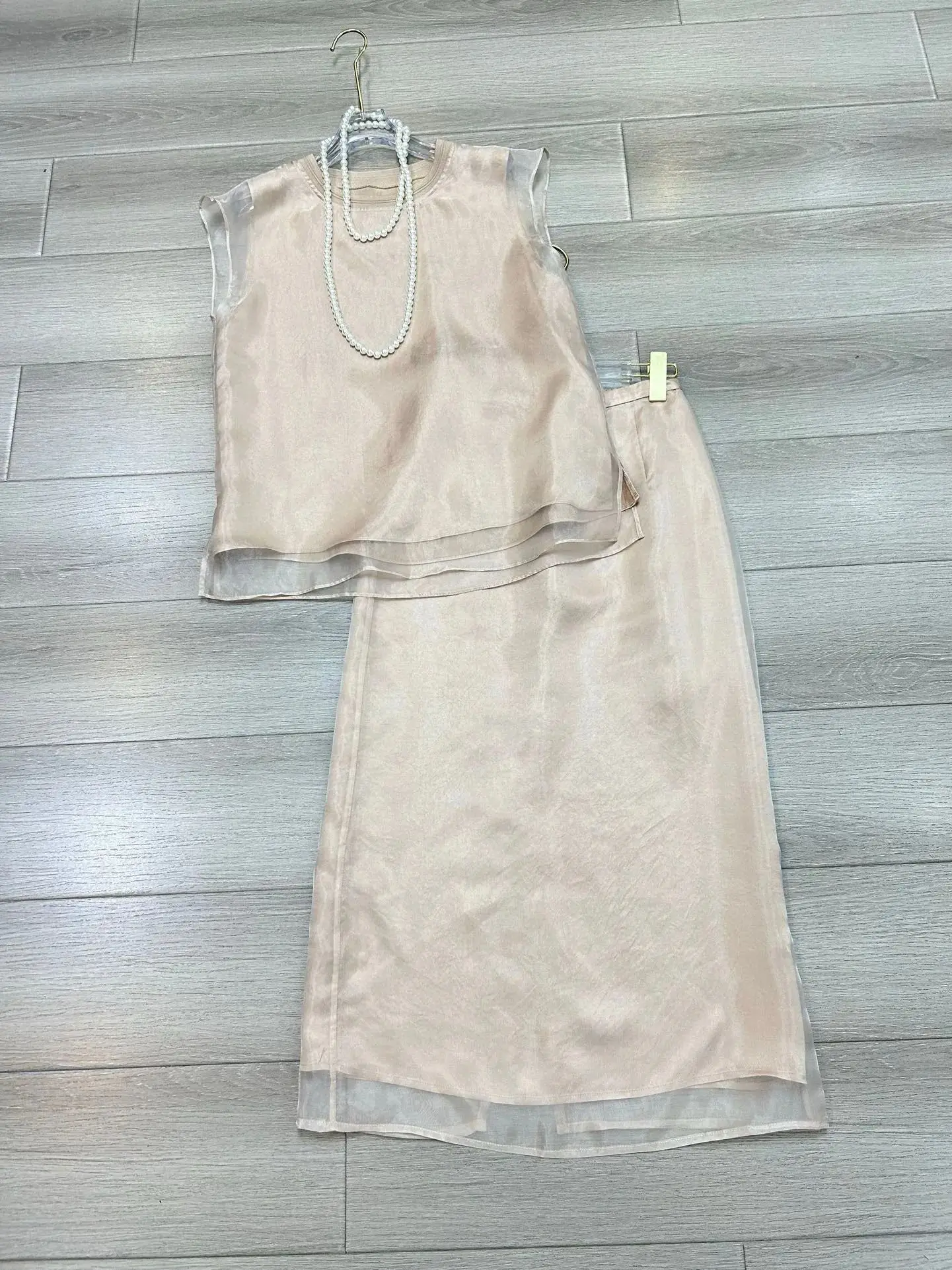 

Elegant women's classic silhouette sleeveless exquisite acetate skirt suit