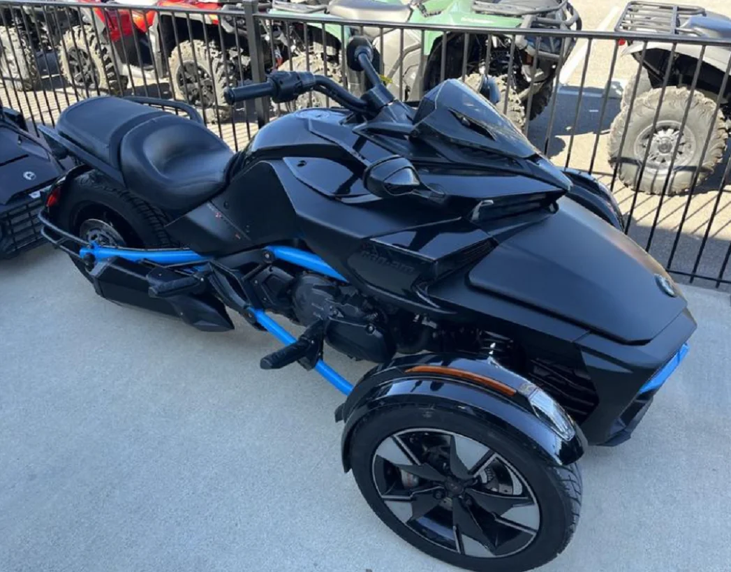 

ПОДАРОЧНОЕ качество, оригинальные НОВЫЕ СПЕЦИАЛЬНЫЕ СЕРЫ CAN-AM SPYDER F3-S 2023.