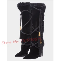 Stivali alti con frange incrociate nere stivali lunghi in pelle scamosciata con tacco alto a punta tendenze femminili scarpe con ciondolo in metallo personalizzate