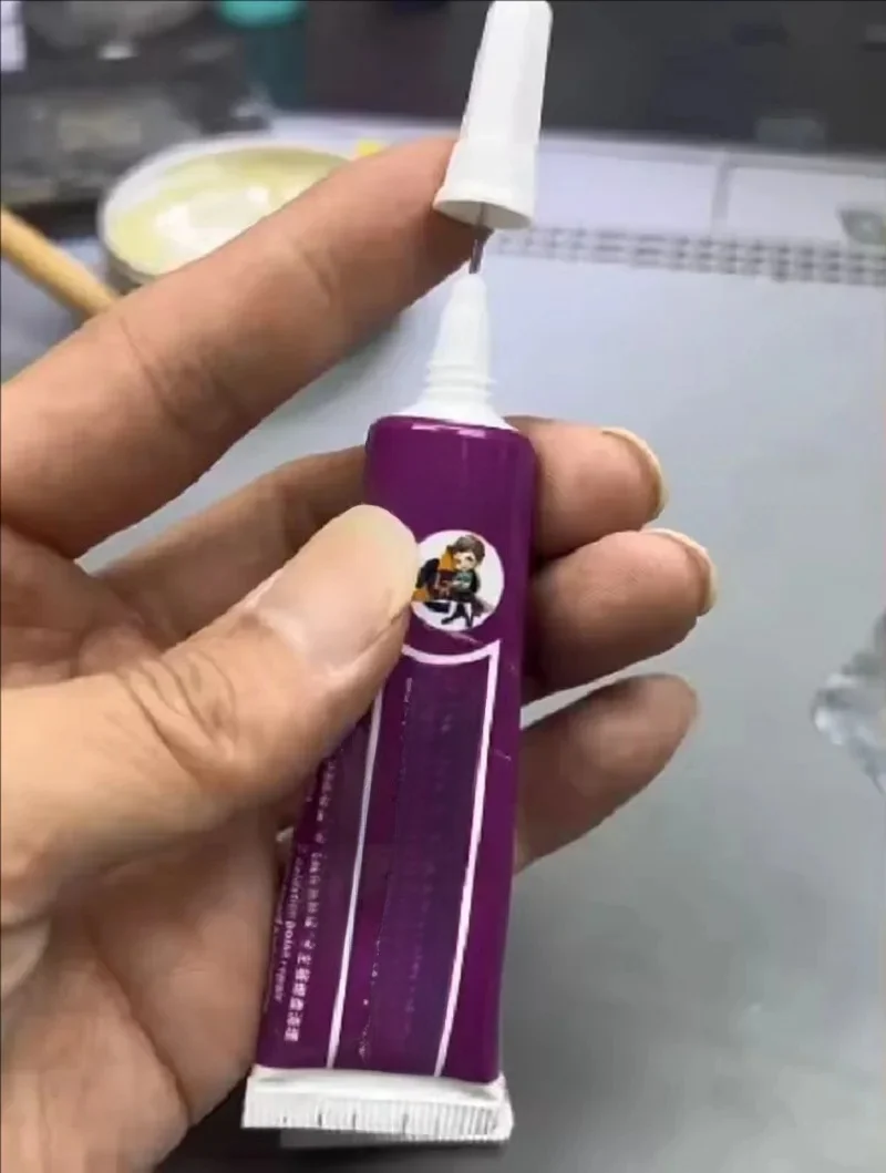 Lanrui K9 15ml Thixotropic De Sulfurization Paste do linii lotu odcisków palców / uchwytu baterii / wtyczki ogonowej Naprawa spawalnicza — zdjęcie 2