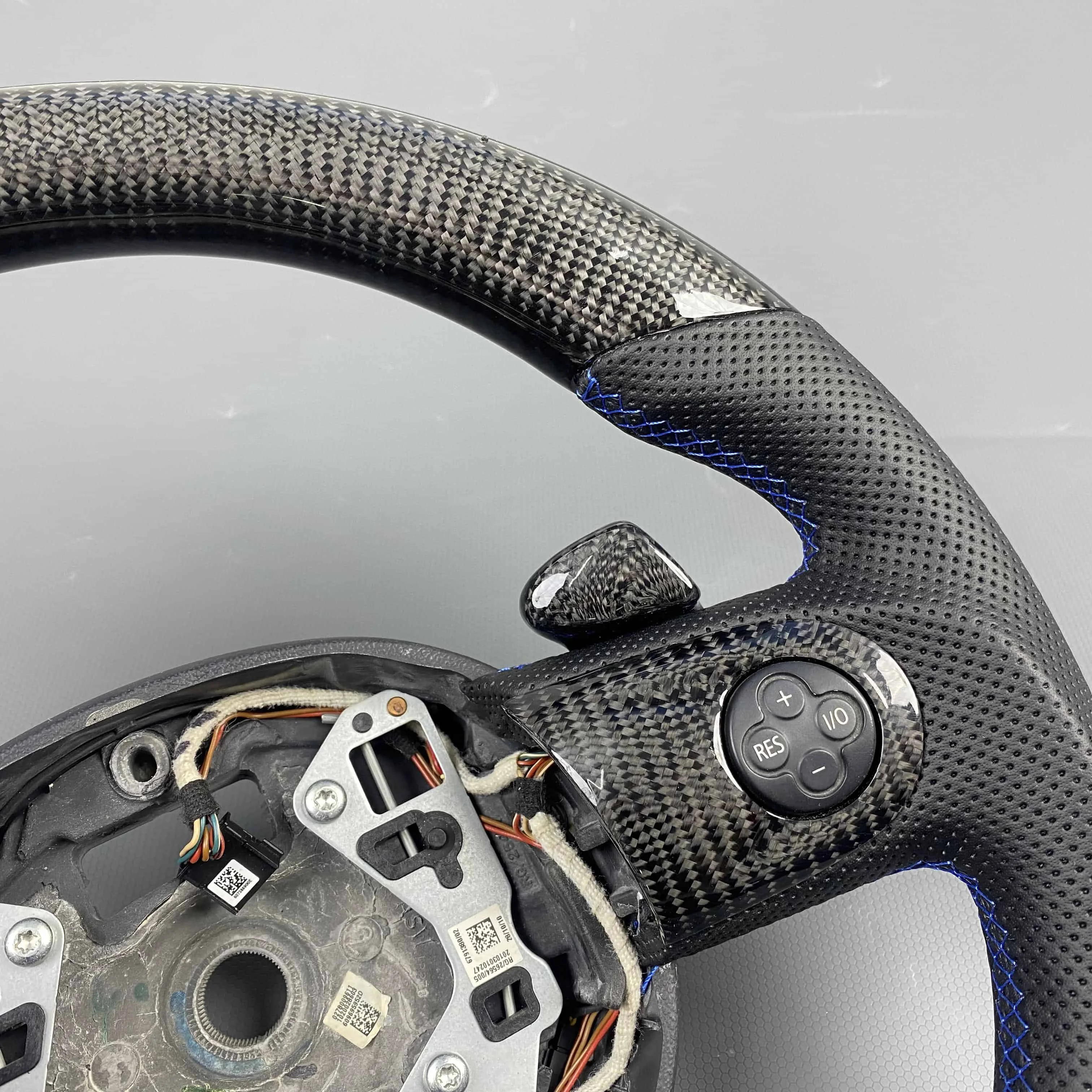 Carbon Fiber Customized Steering Wheel With Black Perforated Leather Sporty Style For BMW MINI Cooper R55 R56 R57 R60 JCW