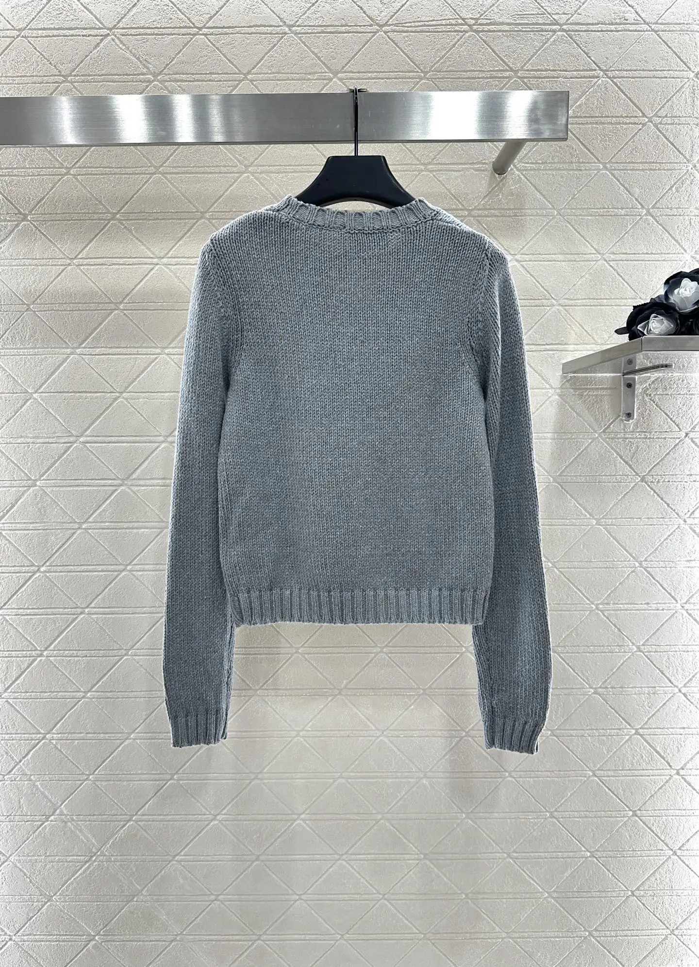 

2025 Autumn/Winter New Design Women's Pullover Knitted Long Sleeved Sweater