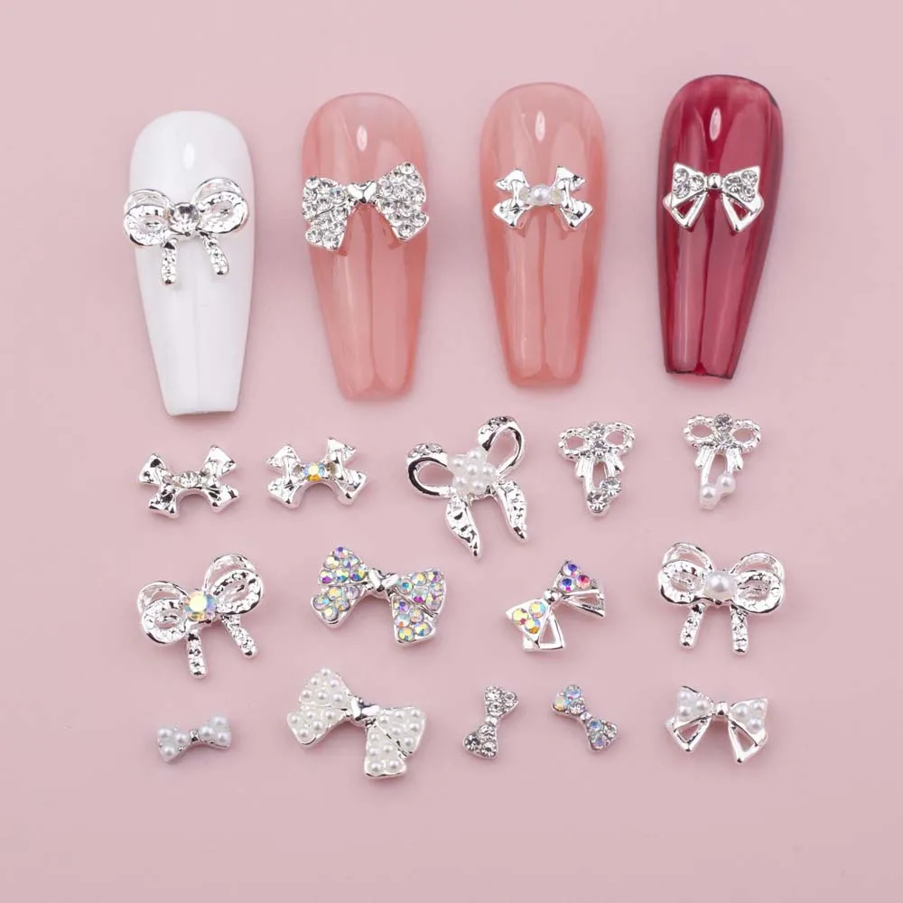 10szt Diamentowe kokardki z cyrkoniami do zdobienia paznokci Charms 3D Alloy Gold Silver Zircon Pearl Ribbon Bow Nail Decoration Luxury DIY Nail Parts