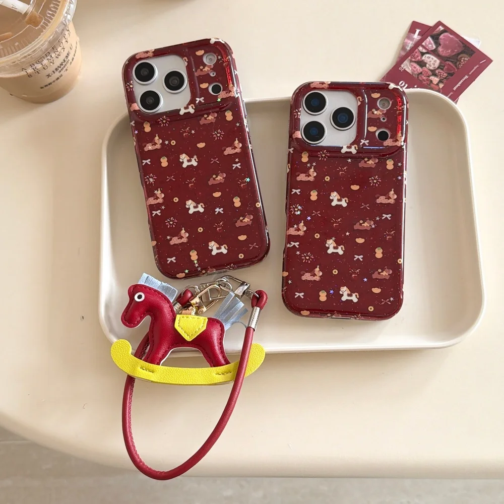 

Red background full-screen cartoon pony mobile phone case, suitable for iPhone 14/15/16/17 Pro Max, 16/17 Pro protective cover