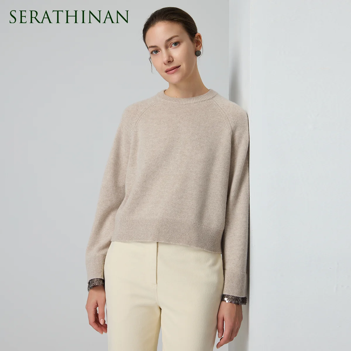 BY4521346 Luxury 100% Wool Knit Pullover Sweater Fine 7-Gauge Rib with Sequin Embellished Rib Sleeve Comfortable Fit Knitwear