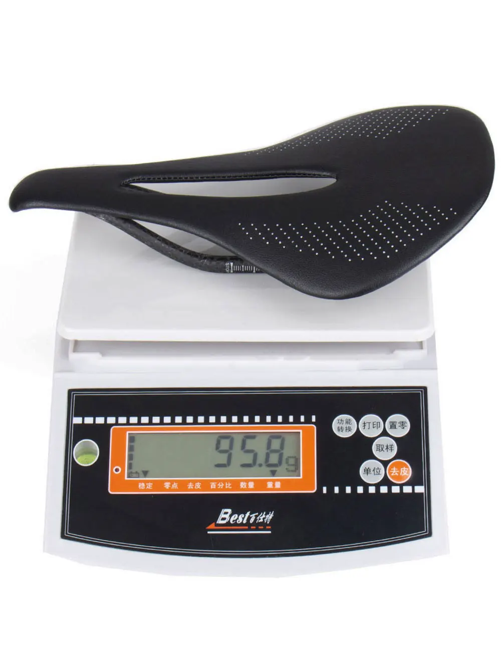 ELITA ONE MTB/Rennrad-Sattel, Kohlefaser, 96 g, weiches Sitzkissen, 240 x 143/155 mm – Detail 2