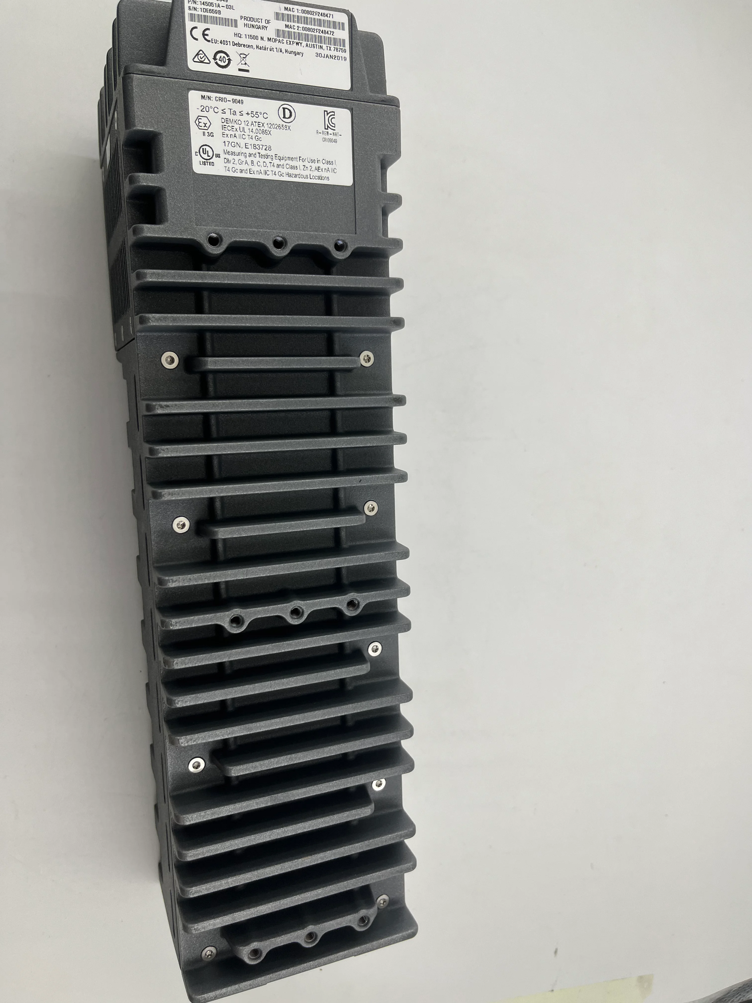NI cRIO-9049 785618-01 CompactRIO C Series Controllers andChassis